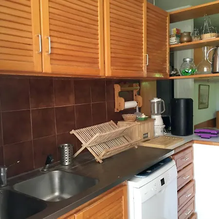 아파트 3 Bedrooms At Anthidona 60 M Away From The Beach With Sea View Furnished Balcony And Wifi Saint Minas